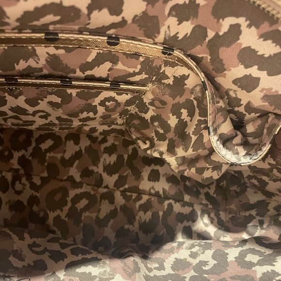 Rose Gold Polka Dot Guess Purse - Picture 2 of 12